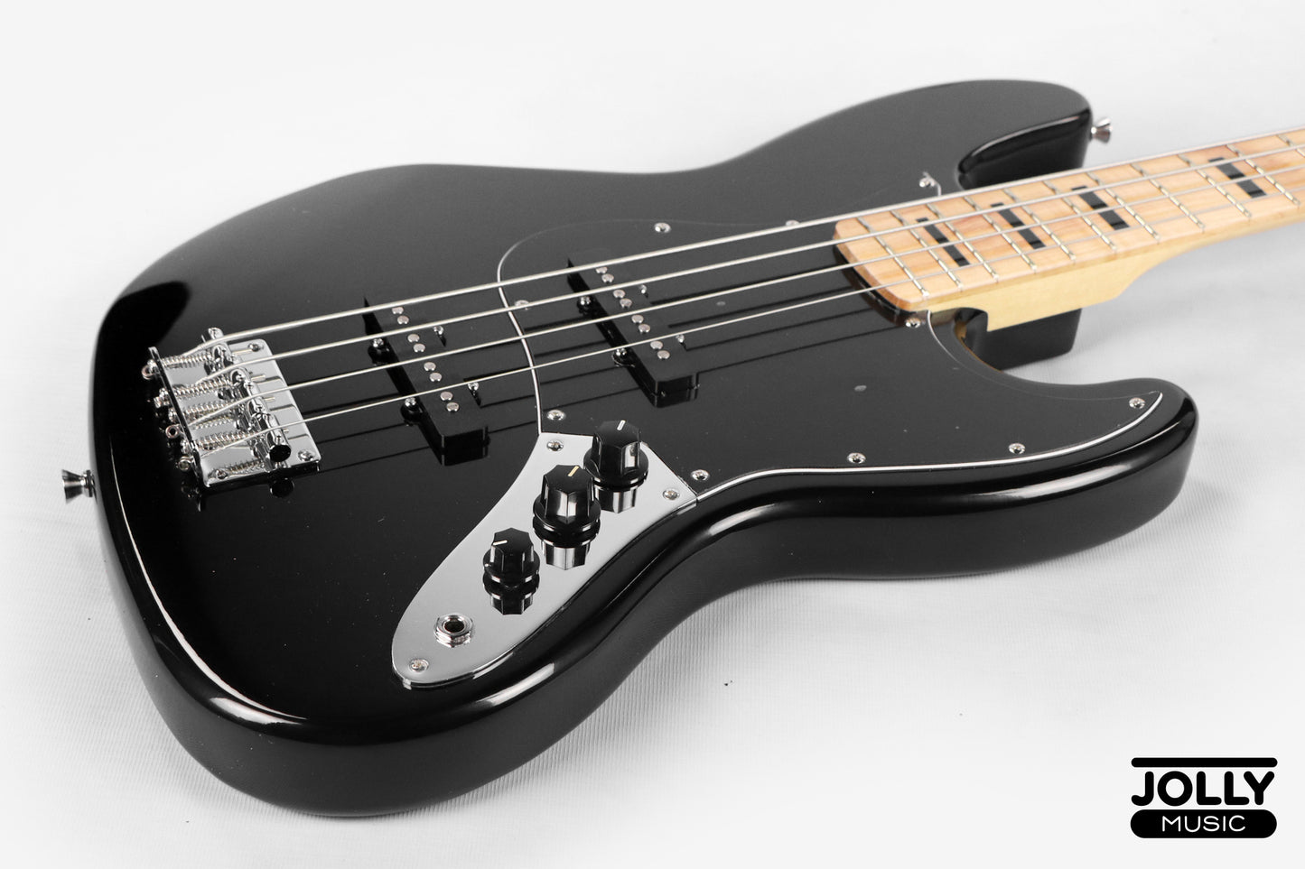 JCraft JB-1 J-Offset 4-String Bass Guitar with Gigbag - Black